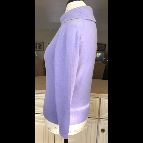 A SMARTWEAR FASHION Full Fashioned Vintage Lavender Cashmere Sweater Sz XS / S - Picture 2 of 5